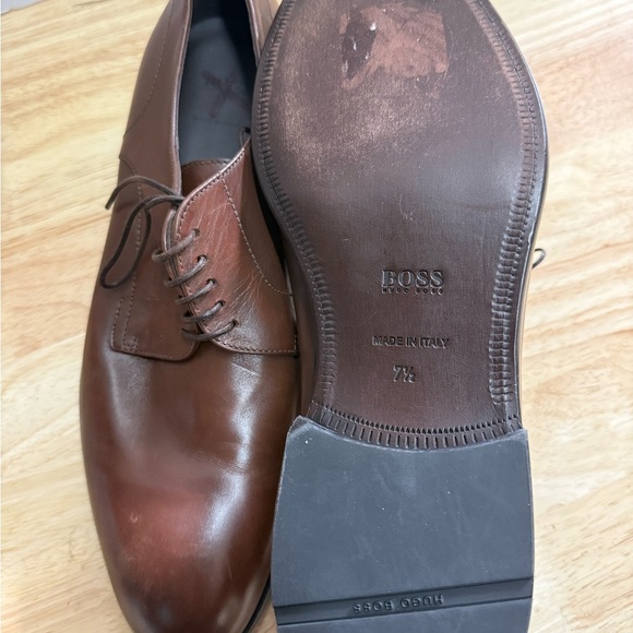 Boss Brown Leather Oxfords Timeless Elegance - Picture 4 of 4